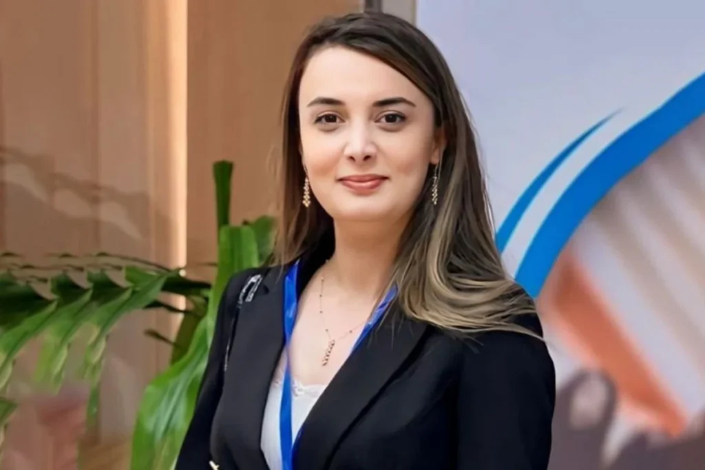 7M6HCytFYXOAbhQ3UHZWFgRm1fwOLsBn746pucVN_1200