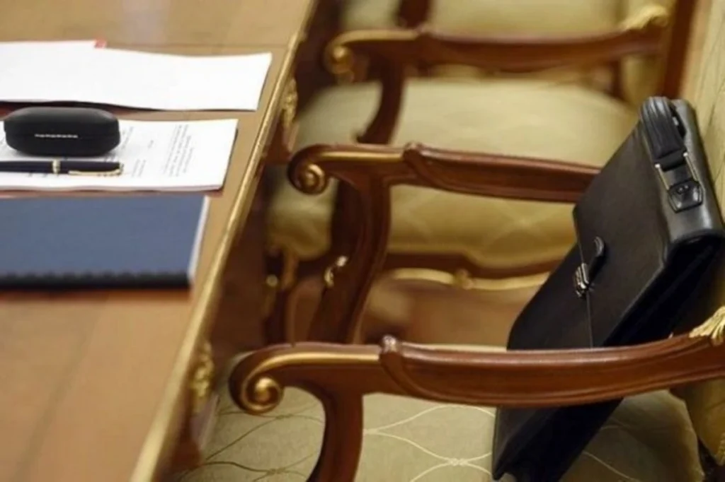 VP9I1r3aMlbw3gjaTVGlLBzbntQzmCj1lshj9pNe_1200