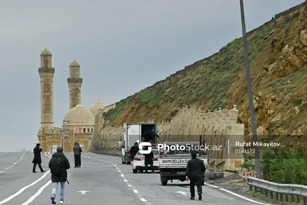 tEcLQIK1XjpSxfBvqACE8K8ZhlzdebrAycZOtnoZ_1200